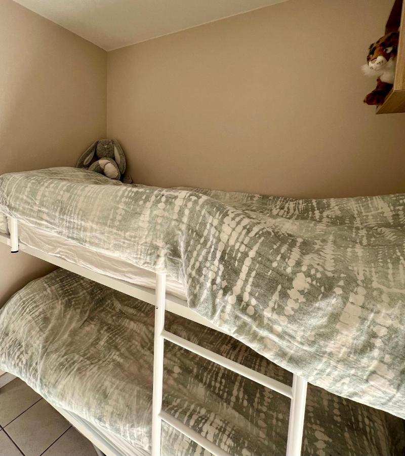 4 P A 50 M De La Apartamento *